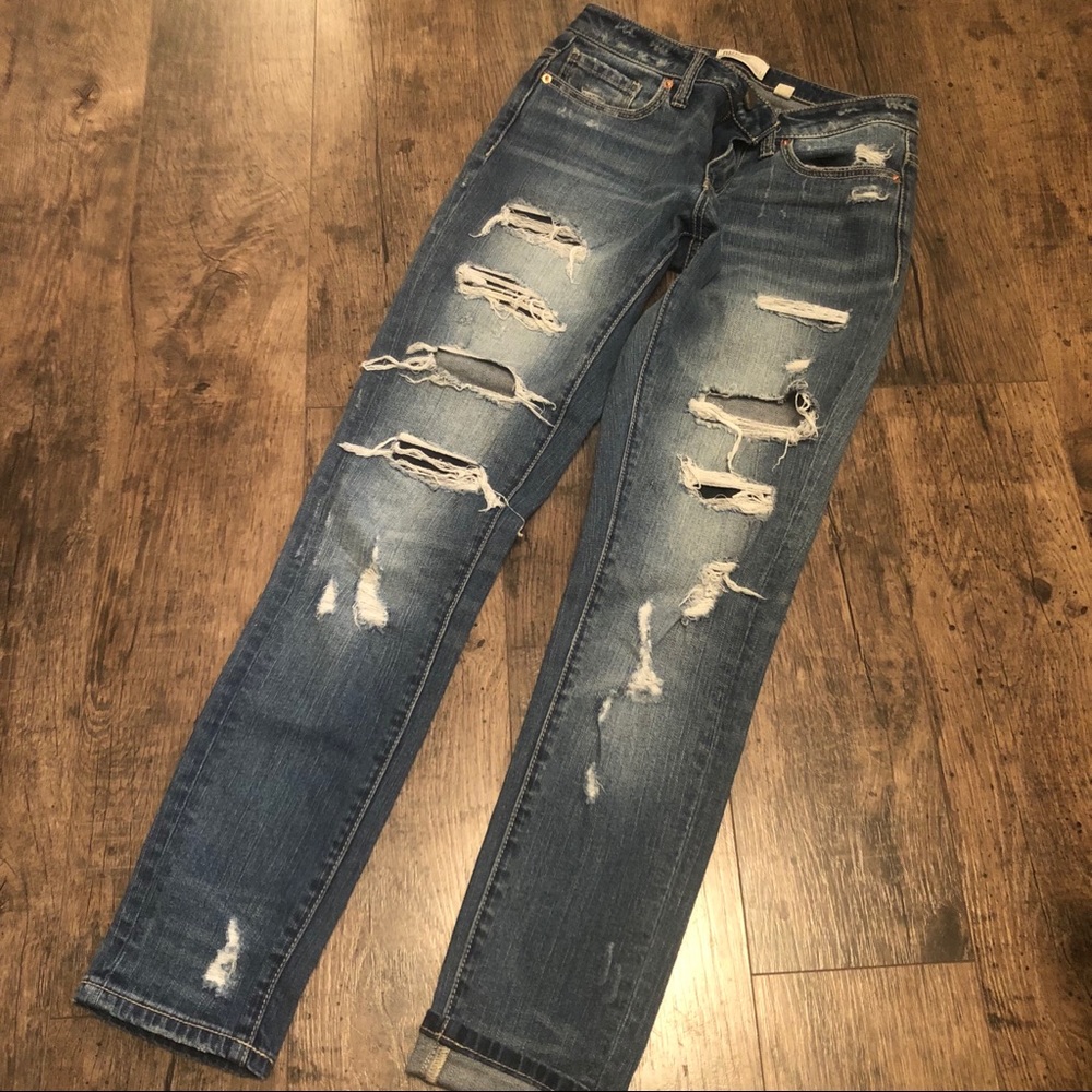 BKE ULTRA-distressed skinny jeans